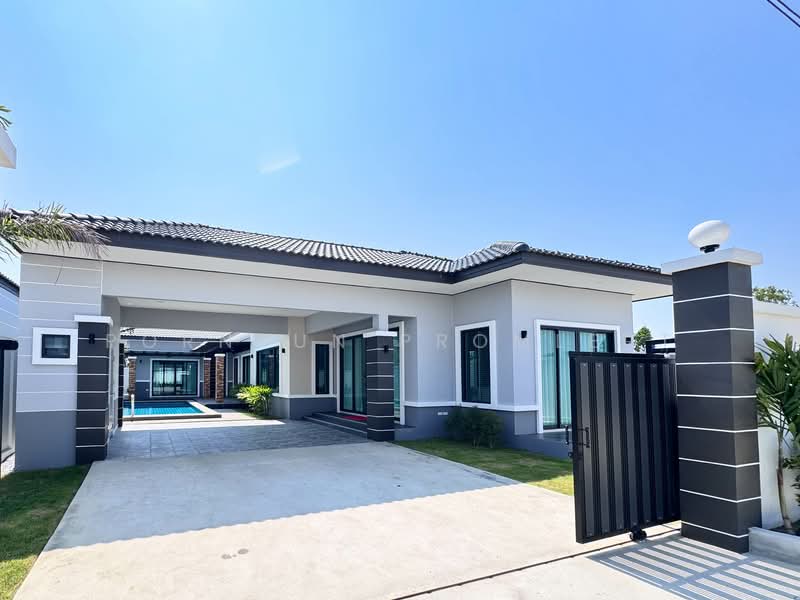 3-Bedroom Pool Villa for Sale | Fully Furnished | Near Motorway & Beach, Chon Buri (Pattaya), Huai Yai, Bang Lamung (Pattaya), Chon Buri (Pattaya), 3 Bedrooms, 406 sqm, Villa For Sale, by Pornpun Promlert, 500236063 - DDproperty.com
