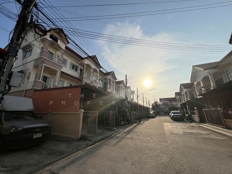 Mantakarn Ville, Samut Prakan, Tamru-Bang Phli Road, Phreak Sa Mai, Muang Samut Prakarn, Samut Prakan, 8 Bedrooms, 120 sqm, Single Detached House For Sale, by The Best Property ติ๋ว, 500236069 - DDproperty.com