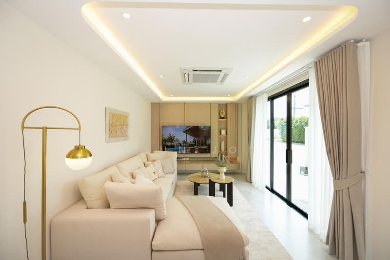 ขาย - วิลล่าใหม่เอี่ยมสไตล์โมเดิร์นทรอปิคอลพร้อมสระว่ายน้ำส่วนตัวในภูเก็ต, ภูเก็ต