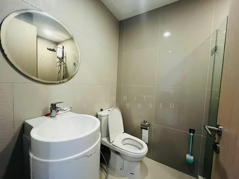 Rhythm Asoke 2, Bangkok, Soi Lertkaew 1 Asoke-Din Daeng Road, Bang Kapi, Huai Khwang, Bangkok, Studio, 28 sqm, Condo For Rent, by Komkrit  Arunvessased , 500236099 - DDproperty.com