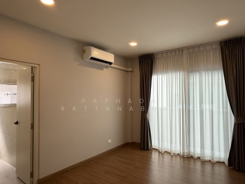 Centro Bangna, Samut Prakan, 111 Soi 3, Bang Kaeo, Bang Plee, Samut Prakan, 4 Bedrooms, 260 sqm, Single Detached House For Sale, by Paphada Rattanaburi, 500236107 - DDproperty.com