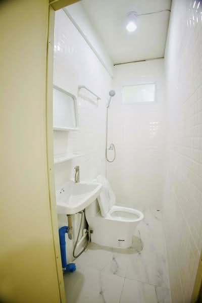 4-Storey Townhouse Sathorn | Rooftop Terrace | Near BTS | Home Office, Bangkok, Thung Wat Don, Sathon, Bangkok, Studio, 180 sqm, Townhouse For Rent, by Fazwaz (Thailand) Co., Ltd., 500236125 - DDproperty.com