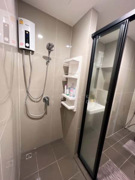 The Base Phetchaburi-Thonglor, Bangkok, Phetchaburi Rd, Bang Kapi, Huai Khwang, Bangkok, 1 Bedroom, 30 sqm, Condo For Rent, by Praewpakar Soontawong, 500236150 - DDproperty.com