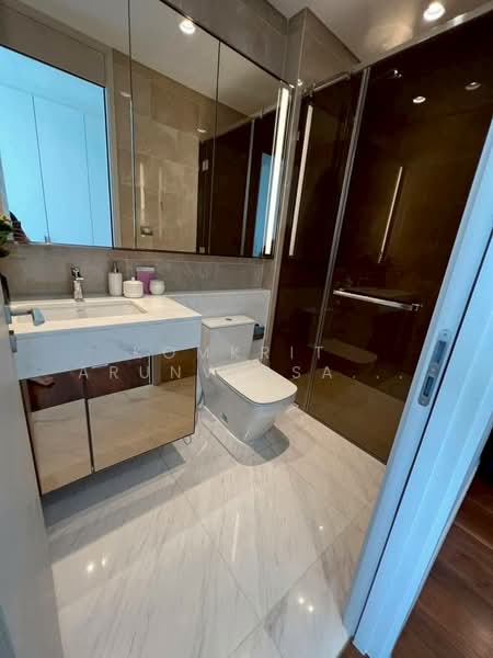 The Residences at Sindhorn Kempinski : เดอะ เรสซิเดนซ์ แอท สินธร เคมปินสกี้, กรุงเทพ, 88 ซอยต้นสน ถนน สารสิน, ลุมพินี, ปทุมวัน, กรุงเทพ, 136 ตร.ม., คอนโด ขาย, โดย Komkrit  Arunvessased , 500236174 - DDproperty.com