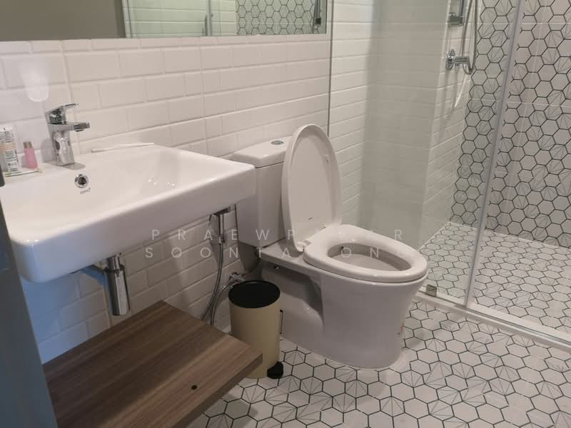 Altitude Unicorn Sathorn-Tha Phra, Bangkok, Ratchaphruek Road, Talat Plu, Thon Buri, Bangkok, 1 Bedroom, 31 sqm, Condo For Rent, by Praewpakar Soontawong, 500236194 - DDproperty.com