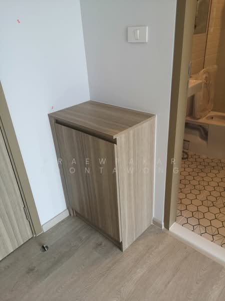 Altitude Unicorn Sathorn-Tha Phra, Bangkok, Ratchaphruek Road, Talat Plu, Thon Buri, Bangkok, 1 Bedroom, 31 sqm, Condo For Rent, by Praewpakar Soontawong, 500236194 - DDproperty.com