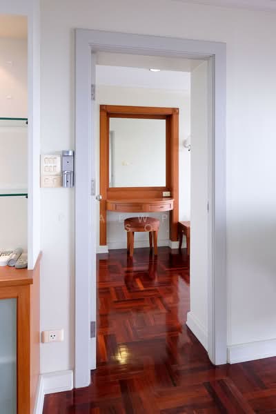 Masterview Executive Place, Bangkok, Chareonnakorn, Bang Lam Phu Lang, Khlong San, Bangkok, 1 Bedroom, 67 sqm, Condo For Rent, by Praewpakar Soontawong, 500236235 - DDproperty.com