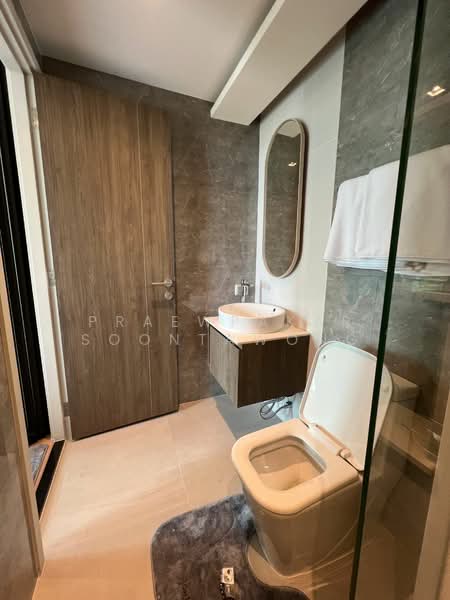 Lloyd Soonvijai-Thonglor, Bangkok, Soi Phetchaburi 47, Phetchaburi Road, Bang Kapi, Huai Khwang, Bangkok, 1 Bedroom, 28 sqm, Condo For Rent, by Praewpakar Soontawong, 500236236 - DDproperty.com