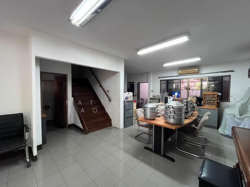 undefined, Bangkok, Phlapphla, Wang Thonglang, Bangkok, 3 Bedrooms, 110 sqm, Townhouse For Sale, by Natthapong Laomahong, 500236279 - DDproperty.com