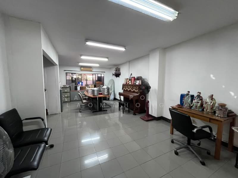 undefined, Bangkok, Phlapphla, Wang Thonglang, Bangkok, 3 Bedrooms, 110 sqm, Townhouse For Sale, by Natthapong Laomahong, 500236279 - DDproperty.com