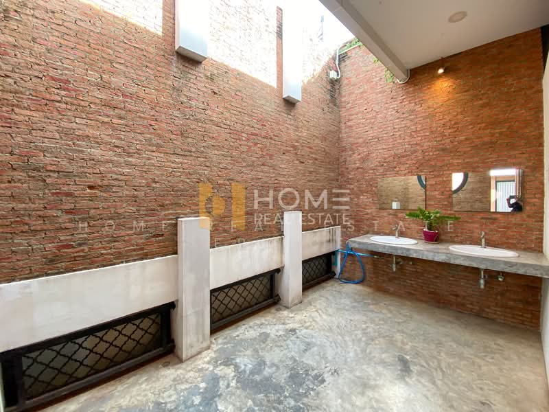 Land with Building Soi Ruamsuk 5/6, Pathum Thani, Ban Mai, Muang Pathum Thani, Pathum Thani, , 656 sqm, Land For Sale, by HOME Real Estate Service, 500236280 - DDproperty.com