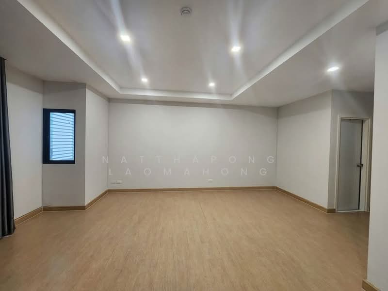 For Rent - 3-BR Townhouse, Bangkok