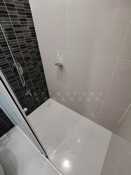 For Rent - 3-BR Townhouse, Bangkok