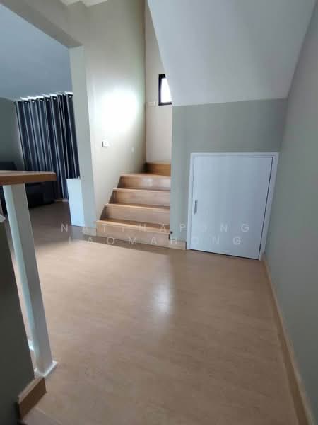 For Rent - 3-BR Townhouse, Bangkok