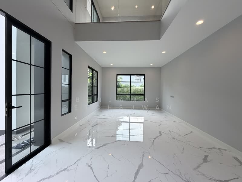 Setthasiri Krungthep-Pathumthani 2, Pathum Thani, Bang Khu Wat, Muang Pathum Thani, Pathum Thani, 4 Bedrooms, 200 sqm, Single Detached House For Sale, by Benjamas Petchsuwan, 500236302 - DDproperty.com
