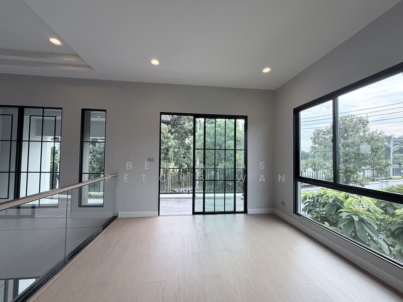 Setthasiri Krungthep-Pathumthani 2, Pathum Thani, Bang Khu Wat, Muang Pathum Thani, Pathum Thani, 4 Bedrooms, 200 sqm, Single Detached House For Sale, by Benjamas Petchsuwan, 500236302 - DDproperty.com