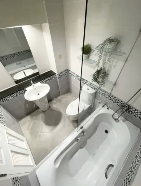 The Waterford Sukhumvit 50, Bangkok, 890 Soi Sukhumvit 50, Phra Kanong, Khlong Toei, Bangkok, 1 Bedroom, 50 sqm, Condo For Rent, by Praewpakar Soontawong, 500236322 - DDproperty.com