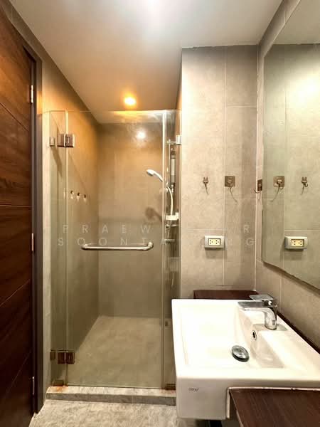 C Ekkamai, Bangkok, 888 Soi Sukhumvit 63, Sukhumvit Road, Khlong Tan Nua, Watthana, Bangkok, 1 Bedroom, 37 sqm, Condo For Rent, by Praewpakar Soontawong, 500236332 - DDproperty.com