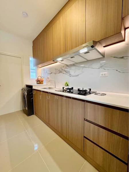 บ้านสวยในโครงการ ให้เช่า – ใกล้มหาวิทยาลัยพายัพ เพียง 5 นาที ค่าเช่า 60,000 บาท / เดือน No.6H338, Chiang Mai, Nong Pa Krang, Muang Chiang Mai, Chiang Mai, 3 Bedrooms, 145 sqm, Single Detached House For Rent, by Rutchaporn Tunsiri, 500236367 - DDproperty.com