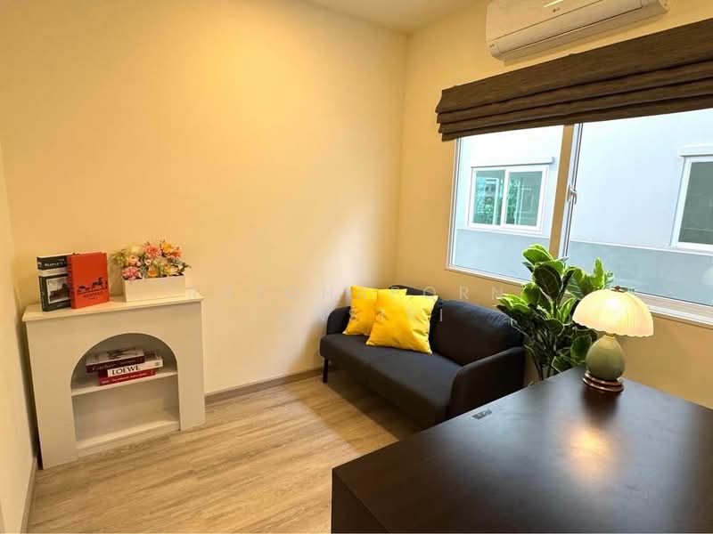 บ้านสวยในโครงการ ให้เช่า – ใกล้มหาวิทยาลัยพายัพ เพียง 5 นาที ค่าเช่า 60,000 บาท / เดือน No.6H338, Chiang Mai, Nong Pa Krang, Muang Chiang Mai, Chiang Mai, 3 Bedrooms, 145 sqm, Single Detached House For Rent, by Rutchaporn Tunsiri, 500236367 - DDproperty.com