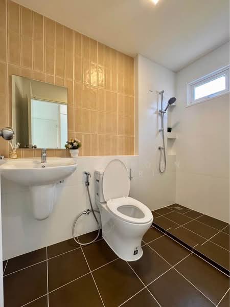 บ้านสวยในโครงการ ให้เช่า – ใกล้มหาวิทยาลัยพายัพ เพียง 5 นาที ค่าเช่า 60,000 บาท / เดือน No.6H338, Chiang Mai, Nong Pa Krang, Muang Chiang Mai, Chiang Mai, 3 Bedrooms, 145 sqm, Single Detached House For Rent, by Rutchaporn Tunsiri, 500236367 - DDproperty.com