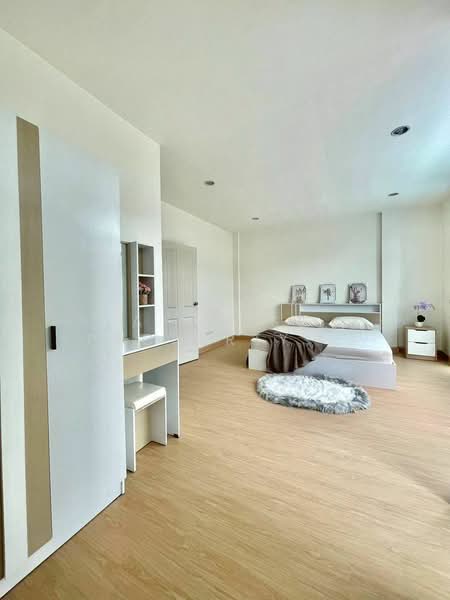 หมู่บ้านเดอะเซ็นทรัล 2 : The Central 2 ศรีราชา, Chon Buri (Pattaya), Surasak, Si Racha, Chon Buri (Pattaya), 3 Bedrooms, 87 sqm, Townhouse For Sale, by A House Property Co.,Ltd., 500236370 - DDproperty.com