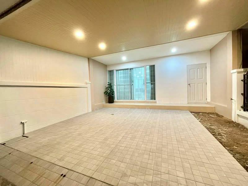 หมู่บ้านเดอะเซ็นทรัล 2 : The Central 2 ศรีราชา, Chon Buri (Pattaya), Surasak, Si Racha, Chon Buri (Pattaya), 3 Bedrooms, 87 sqm, Townhouse For Sale, by A House Property Co.,Ltd., 500236370 - DDproperty.com