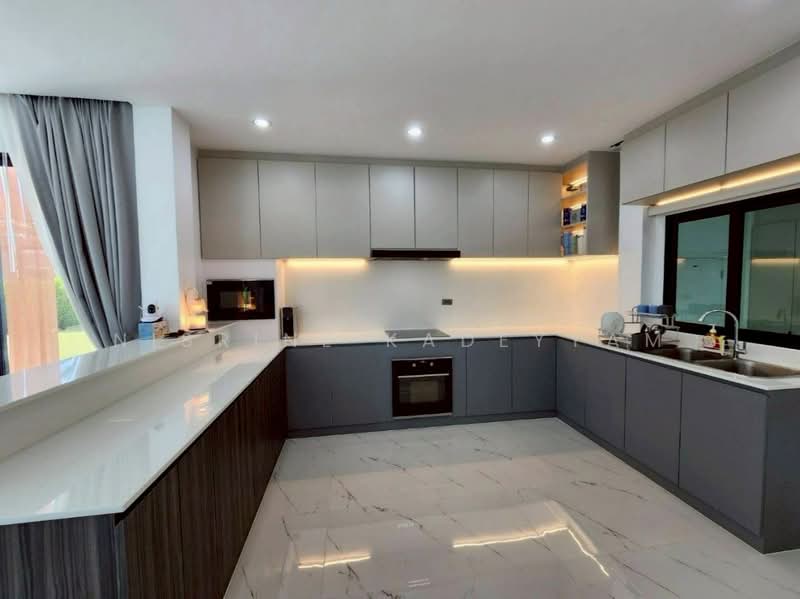 The Village Housing Estate by Horseshoe Point, Chon Buri (Pattaya), Toongklom-Huaytanoo Road, Nong Pru, Bang Lamung (Pattaya), Chon Buri (Pattaya), 4 Bedrooms, 550 sqm, Single Detached House For Sale, by Nisrine Kadeyyam, 500236389 - DDproperty.com