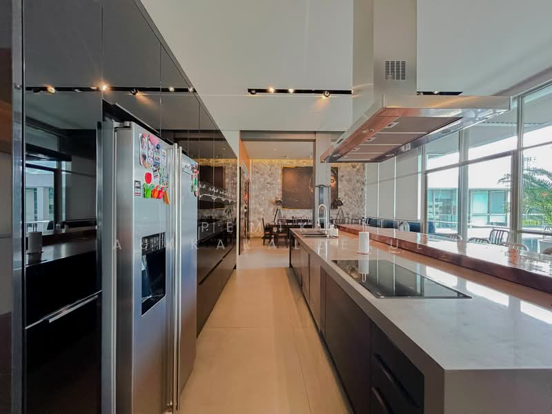 Ficus Lane, Bangkok, Soi Sukhumvit 44/1, Phra Kanong, Khlong Toei, Bangkok, 4 Bedrooms, 472 sqm, Condo For Sale, by Pemika Aukkaraleekul, 500236403 - DDproperty.com