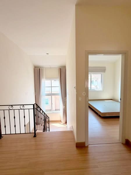 บ้านสวยในโครงการ ให้เช่า – ใกล้ตลาดเจริญเจริญ เพียง 5 นาที ค่าเช่า 26,000 บาท / เดือน No.13H708, Chiang Mai, San Kamphaeng, San Kamphaeng, Chiang Mai, 3 Bedrooms, 150 sqm, Single Detached House For Rent, by Rutchaporn Tunsiri, 500236407 - DDproperty.com