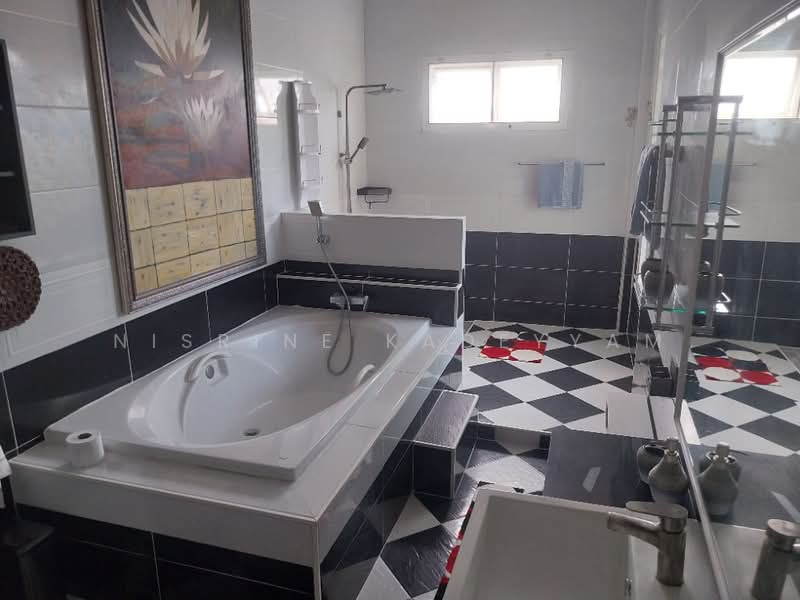 3-BR House, Chon Buri (Pattaya), Nong Pru, Bang Lamung (Pattaya), Chon Buri (Pattaya), 3 Bedrooms, 408 sqm, Single Detached House For Sale, by Nisrine Kadeyyam, 500236431 - DDproperty.com