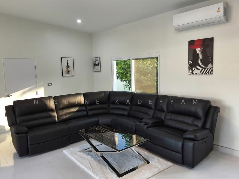 บ้าน 3-ห้องนอน, ชลบุรี, หนองปรือ, บางละมุง, ชลบุรี, 215 ตร.ม., บ้านเดี่ยว ขาย, โดย Nisrine Kadeyyam, 500236436 - DDproperty.com