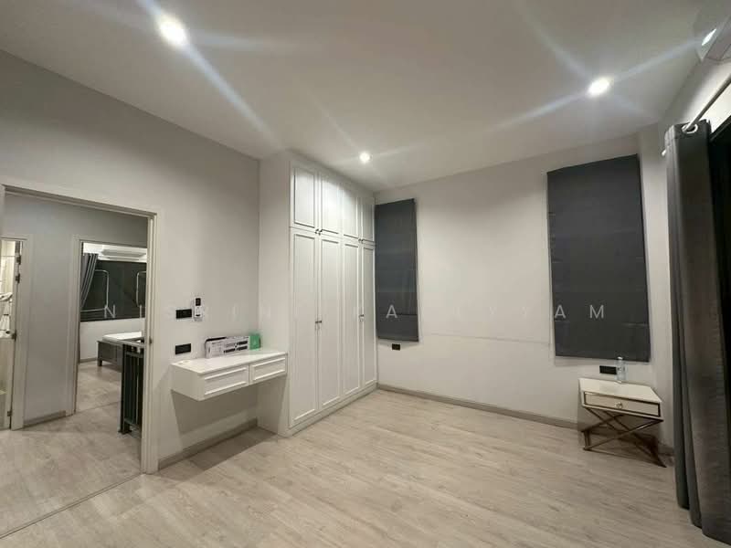 undefined, Chon Buri (Pattaya), Bang Lamung, Bang Lamung (Pattaya), Chon Buri (Pattaya), 4 Bedrooms, 325 sqm, Single Detached House For Sale, by Nisrine Kadeyyam, 500236449 - DDproperty.com