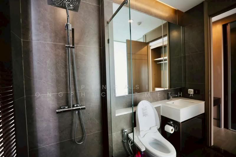 The Esse at Singha Complex, Bangkok, 1788 New Petchaburi Rd, Khlongtoei Nua, Watthana, Bangkok, 1 Bedroom, 50 sqm, Condo For Rent, by Pensasi Ongphichetmetha, 500236454 - DDproperty.com