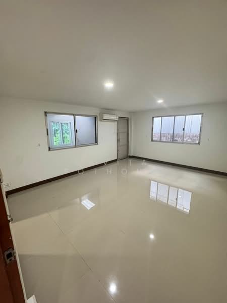 บ้าน 5-ห้องนอน, กรุงเทพ, สวนหลวง, สวนหลวง, กรุงเทพ, 250 ตร.ม., บ้านเดี่ยว ขาย, โดย Savita Pothong, 500236470 - DDproperty.com