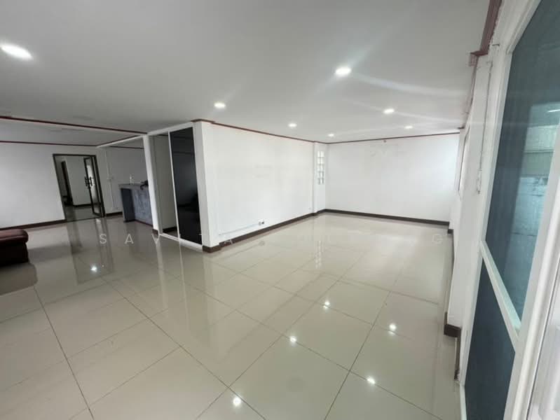 5-BR House, Bangkok, Suan Luang, Suan Luang, Bangkok, 5 Bedrooms, 250 sqm, Single Detached House For Sale, by Savita Pothong, 500236470 - DDproperty.com