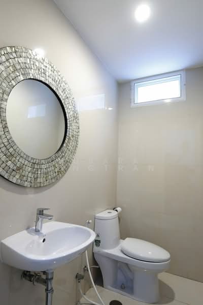 undefined, Bangkok, Khlong Toei, Khlong Toei, Bangkok, 3 Bedrooms, 200 sqm, Townhouse For Rent, by Nusara Rongtran, 500236484 - DDproperty.com