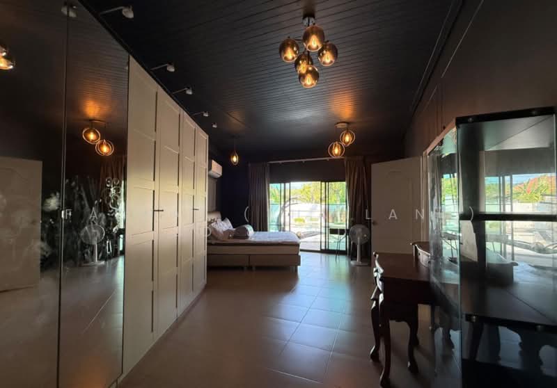 3BR Pool Villa Thalang Phuket | Large Garden | Peaceful Living Retreat, Phuket, Sri Sunthon, Thalang, Phuket, 3 Bedrooms, 564 sqm, Single Detached House For Sale, by Fazwaz (Thailand) Co., Ltd., 500236534 - DDproperty.com