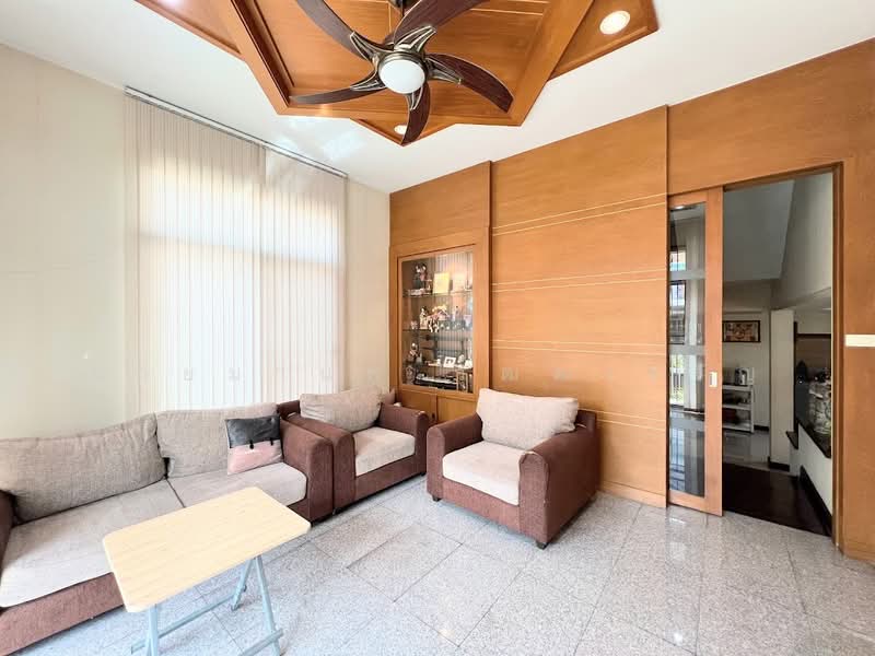 เช่าด่วน ติดรถไฟฟ้าสายสีเหลือง เดินทางสะดวกมาก, Bangkok, Bang Na, Bang Na, Bangkok, 4 Bedrooms, 268 sqm, Single Detached House For Rent, by นายมานพ วุฒฒเจริญ, 500236538 - DDproperty.com