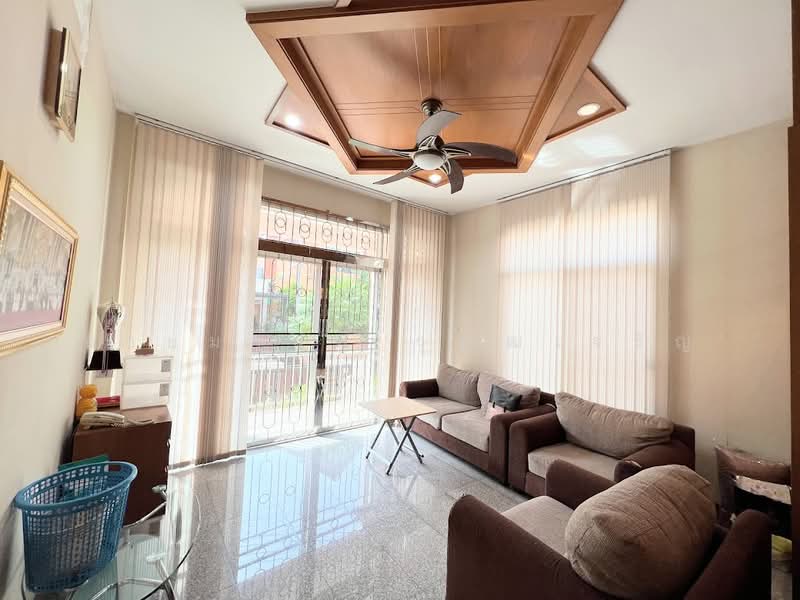 เช่าด่วน ติดรถไฟฟ้าสายสีเหลือง เดินทางสะดวกมาก, Bangkok, Bang Na, Bang Na, Bangkok, 4 Bedrooms, 268 sqm, Single Detached House For Rent, by นายมานพ วุฒฒเจริญ, 500236538 - DDproperty.com