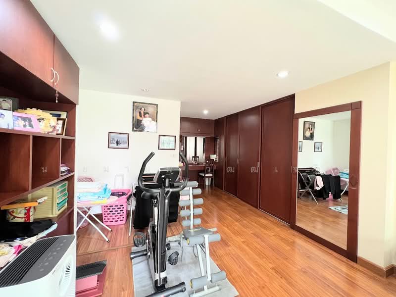 เช่าด่วน ติดรถไฟฟ้าสายสีเหลือง เดินทางสะดวกมาก, Bangkok, Bang Na, Bang Na, Bangkok, 4 Bedrooms, 268 sqm, Single Detached House For Rent, by นายมานพ วุฒฒเจริญ, 500236538 - DDproperty.com