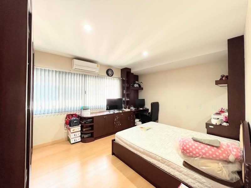 เช่าด่วน ติดรถไฟฟ้าสายสีเหลือง เดินทางสะดวกมาก, Bangkok, Bang Na, Bang Na, Bangkok, 4 Bedrooms, 268 sqm, Single Detached House For Rent, by นายมานพ วุฒฒเจริญ, 500236538 - DDproperty.com