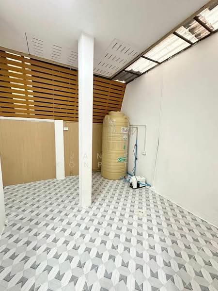 หมู่บ้านสาธิต, ชลบุรี, บ่อวิน, ศรีราชา, ชลบุรี, 200 ตร.ม., บ้านเดี่ยว ขาย, โดย Janpen Konpetch, 500236560 - DDproperty.com