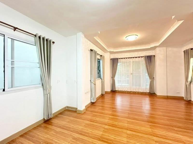 หมู่บ้านสาธิต, ชลบุรี, บ่อวิน, ศรีราชา, ชลบุรี, 200 ตร.ม., บ้านเดี่ยว ขาย, โดย Janpen Konpetch, 500236560 - DDproperty.com