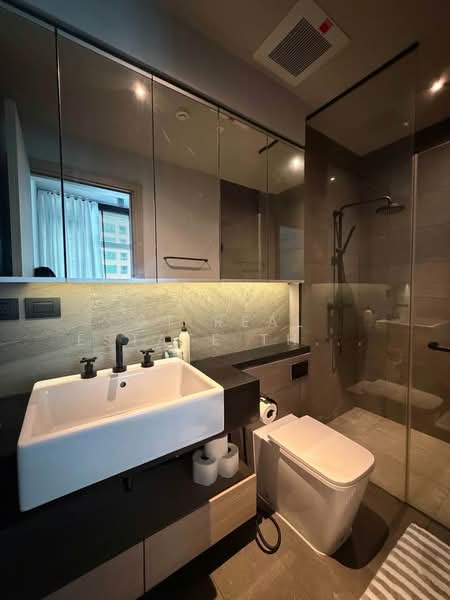 The Lofts Asoke, Bangkok, Sukhumvit 21 Road, Khlongtoei Nua, Watthana, Bangkok, 1 Bedroom, 35 sqm, Condo For Rent, by GT Real Estate Thailand, 500236561 - DDproperty.com