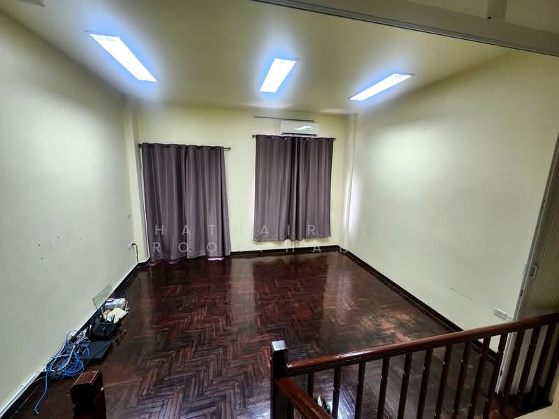 undefined, Bangkok, Wang Thonglang, Wang Thonglang, Bangkok, 4 Bedrooms, 300 sqm, Townhouse For Sale, by Hathairat Rookphan , 500236562 - DDproperty.com