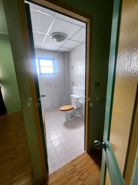 undefined, Bangkok, Wang Thonglang, Wang Thonglang, Bangkok, 4 Bedrooms, 300 sqm, Townhouse For Sale, by Hathairat Rookphan , 500236562 - DDproperty.com