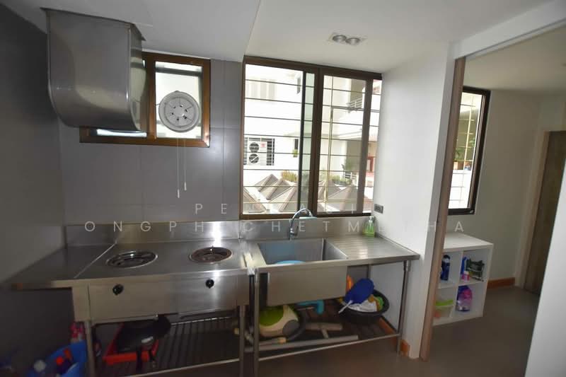 The Habitat Sukhumvit 53, Bangkok, Soi Sukhumvit 53, Khlong Tan Nua, Watthana, Bangkok, 3 Bedrooms, 272 sqm, Condo For Rent, by Pensasi Ongphichetmetha, 500236584 - DDproperty.com