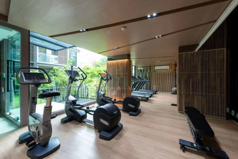 Lloyd Soonvijai-Thonglor, Bangkok, Soi Phetchaburi 47, Phetchaburi Road, Bang Kapi, Huai Khwang, Bangkok, 2 Bedrooms, 54 sqm, Condo For Rent, by Settawut Leenavong, 500236586 - DDproperty.com