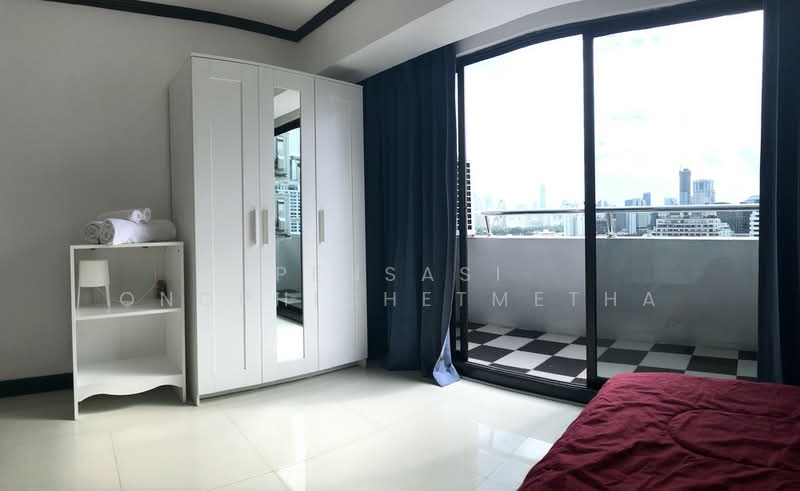 Omni Tower Sukhumvit Nana, Bangkok, 69 Sukhumvit 4 Alley, Khlong Toei, Khlong Toei, Bangkok, 3 Bedrooms, 105 sqm, Condo For Rent, by Pensasi Ongphichetmetha, 500236593 - DDproperty.com